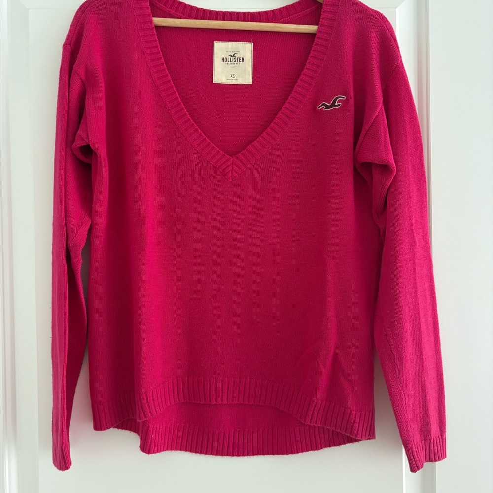 Hollister Women's Vibrant Pink V-Neck Sweater